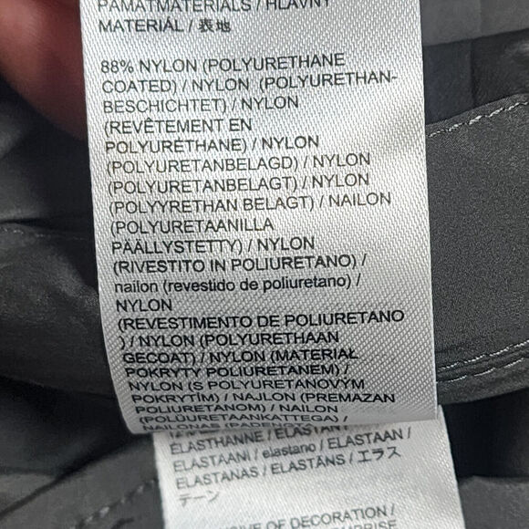 J. Lindeberg Ash Light Packable Water Repellent Golf Vest Men's SZ S - NWT - Picture 6 of 7